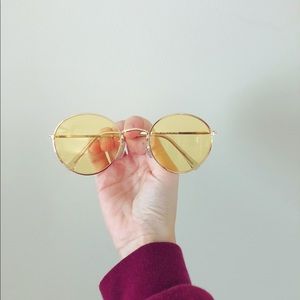 Yellow Round Sunnies